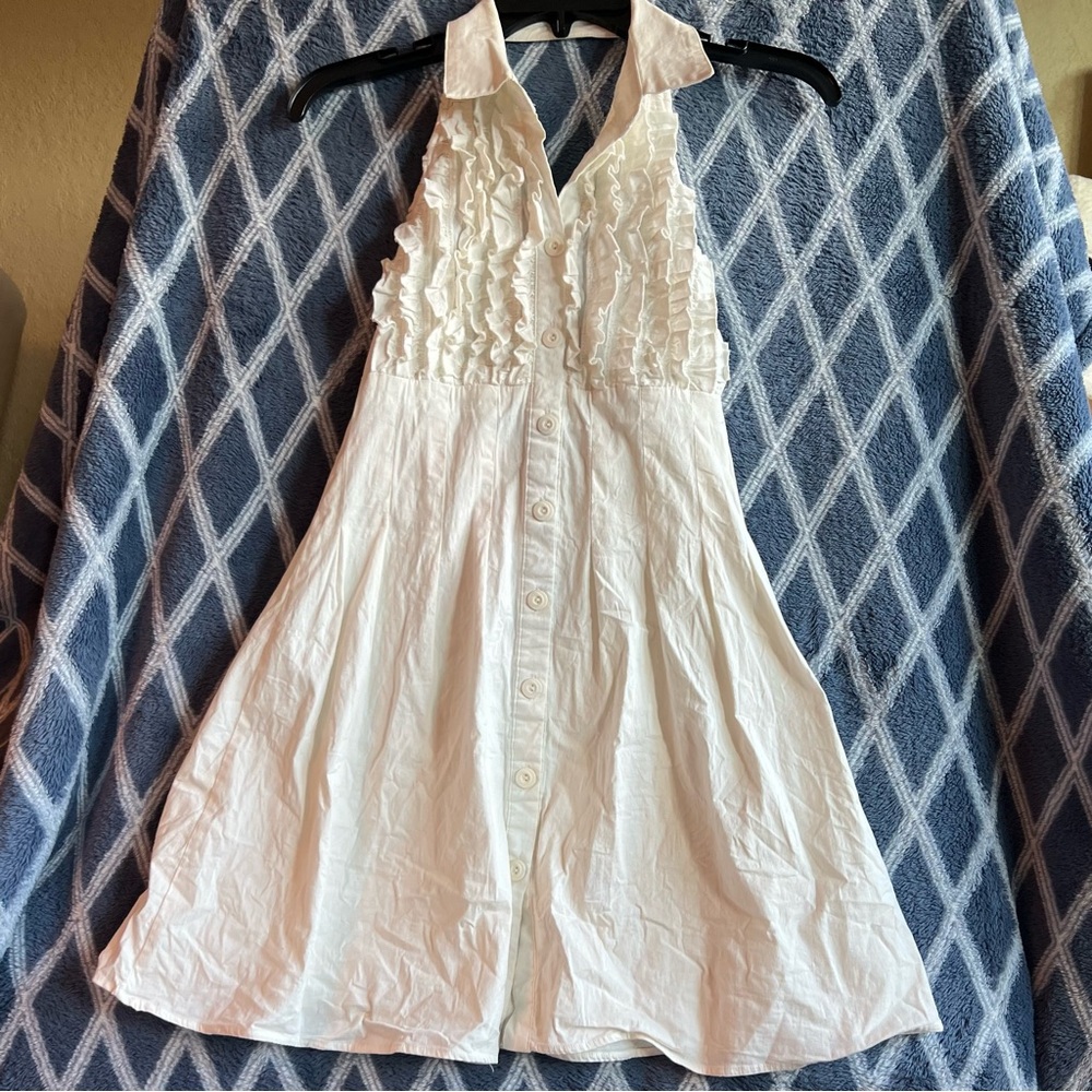 Chic White Backless Dress